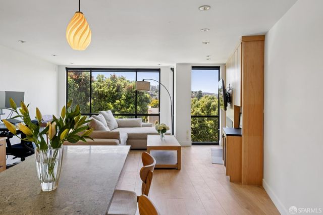 2295 Vallejo Street 405, San Francisco, CA 94123