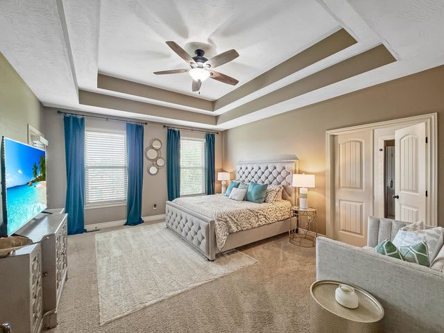 827 E Beaufort Street, Nixa, MO 65714