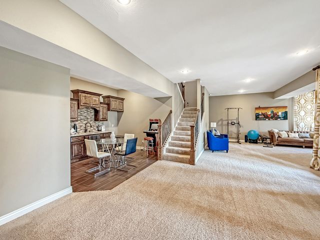 827 E Beaufort Street, Nixa, MO 65714