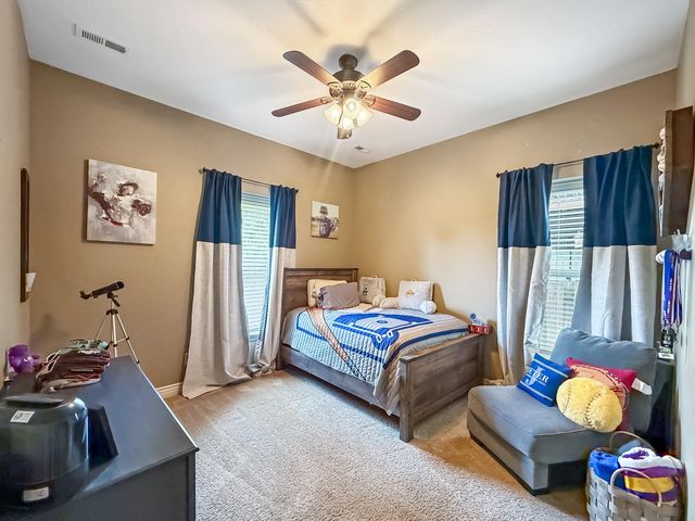 827 E Beaufort Street, Nixa, MO 65714