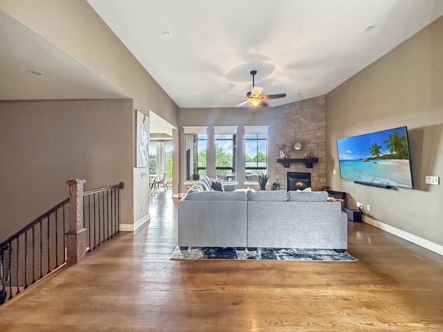 827 E Beaufort Street, Nixa, MO 65714