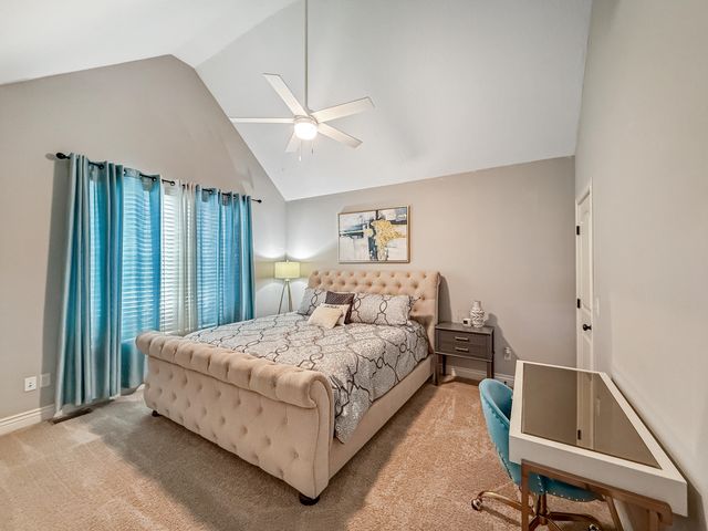 827 E Beaufort Street, Nixa, MO 65714