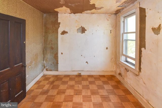 613 HARDING PL, Baltimore, MD 21211