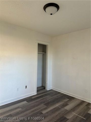 700 N 12TH Street 1-4, Fort Smith, AR 72901