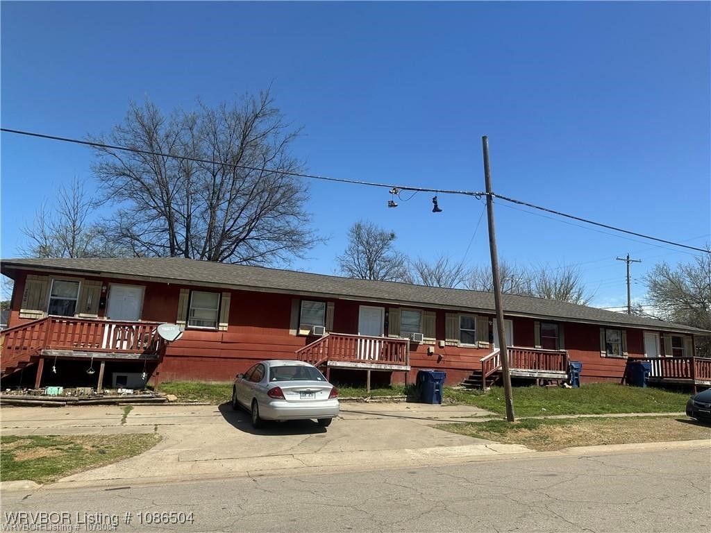 700 N 12TH Street 1-4, Fort Smith, AR 72901