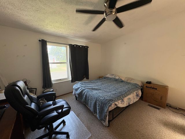 127 Cardinal Lane, Sandwich, IL 60548