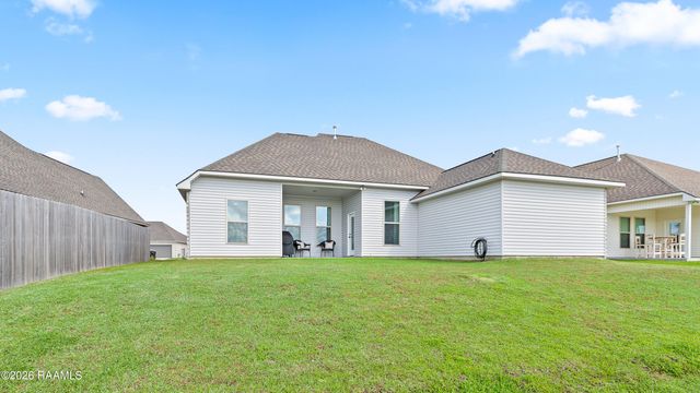 112 Steep Meadows Lane, Lafayette, LA 70506