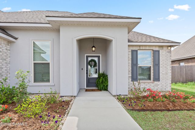 112 Steep Meadows Lane, Lafayette, LA 70506