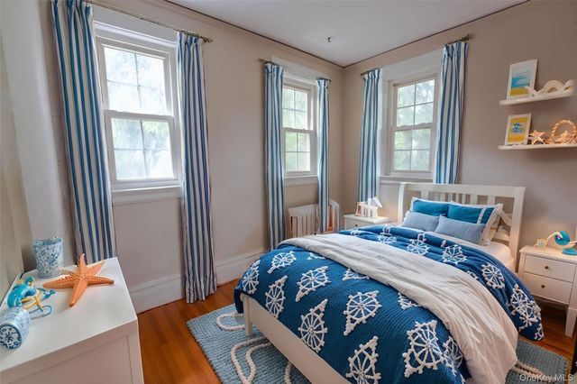 26 Overlook Circle, New Rochelle, NY 10804