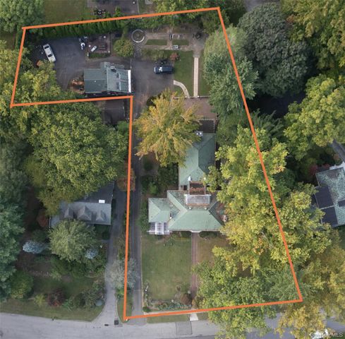 26 Overlook Circle, New Rochelle, NY 10804