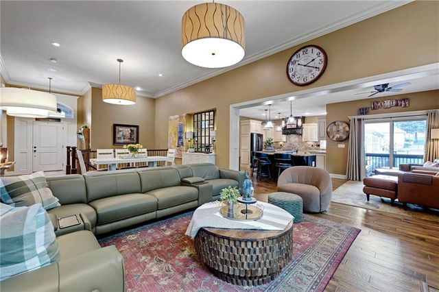 12714 W 49th Terrace, Shawnee, KS 66216