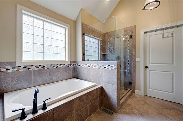 12714 W 49th Terrace, Shawnee, KS 66216