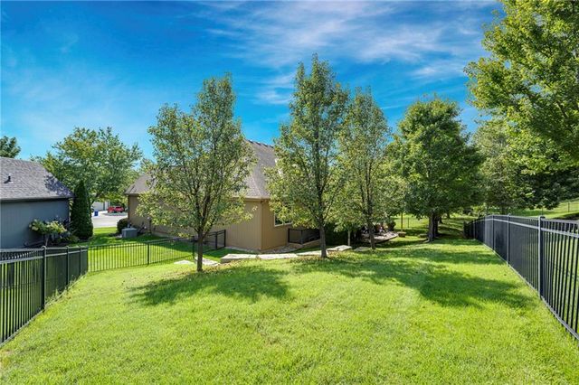 12714 W 49th Terrace, Shawnee, KS 66216