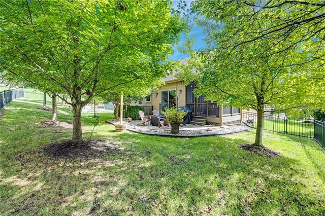 12714 W 49th Terrace, Shawnee, KS 66216