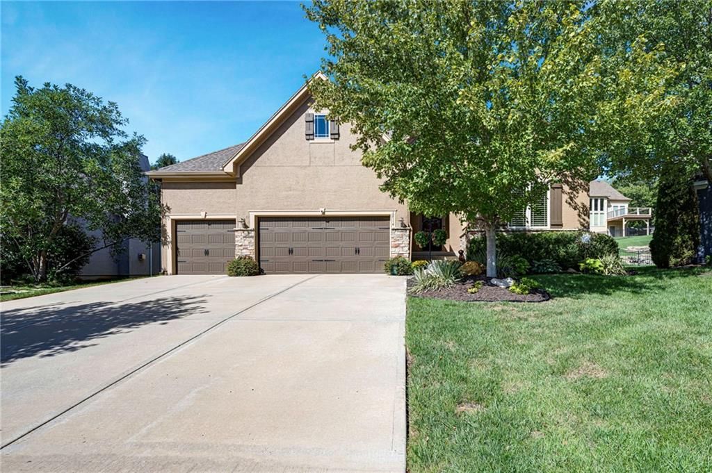 12714 W 49th Terrace, Shawnee, KS 66216