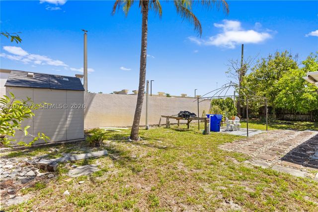 4751 SW 31st Dr, West Park, FL 33023