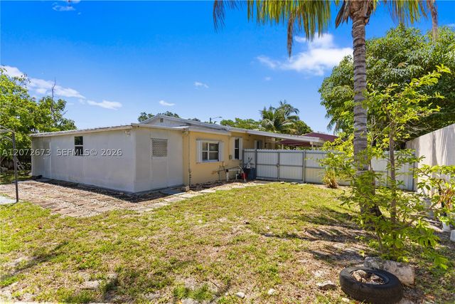 4751 SW 31st Dr, West Park, FL 33023