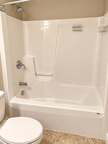 456 Main St 2, Wilmington, MA 01887