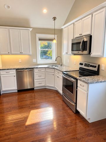 456 Main St 2, Wilmington, MA 01887