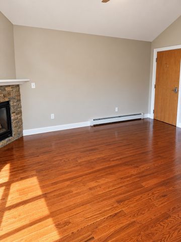 456 Main St 2, Wilmington, MA 01887