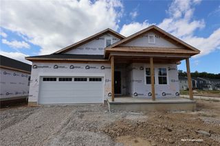 2456 Merriment Drive, Amherst, OH 44001