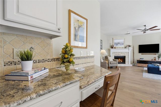 2041 Saint Andrews Drive, Round Rock, TX 78664
