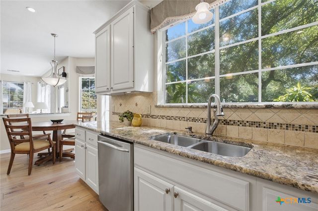 2041 Saint Andrews Drive, Round Rock, TX 78664