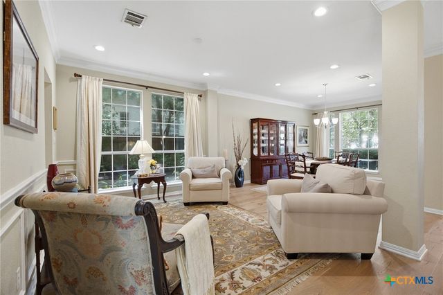2041 Saint Andrews Drive, Round Rock, TX 78664