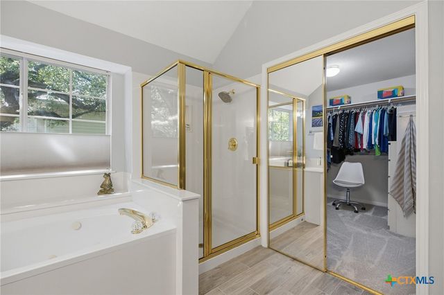 2041 Saint Andrews Drive, Round Rock, TX 78664