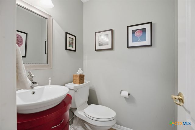 2041 Saint Andrews Drive, Round Rock, TX 78664