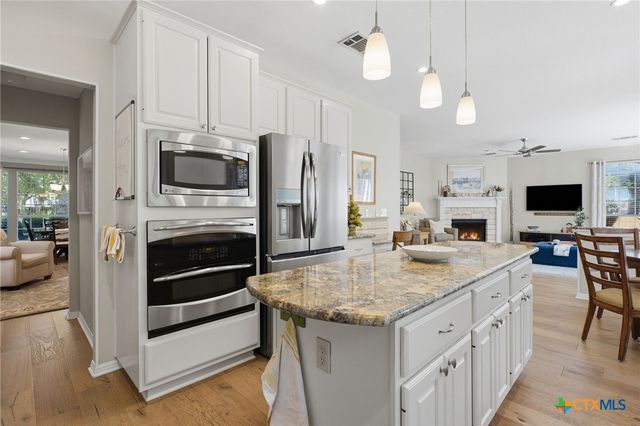 2041 Saint Andrews Drive, Round Rock, TX 78664