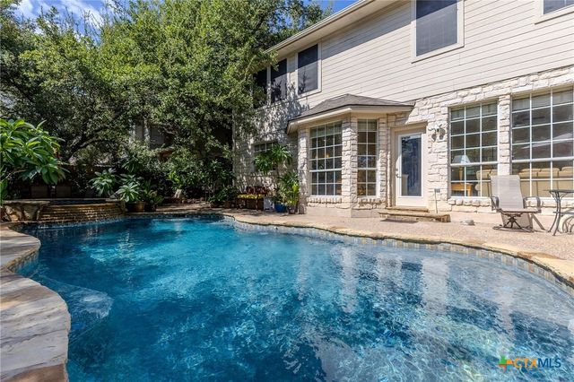 2041 Saint Andrews Drive, Round Rock, TX 78664
