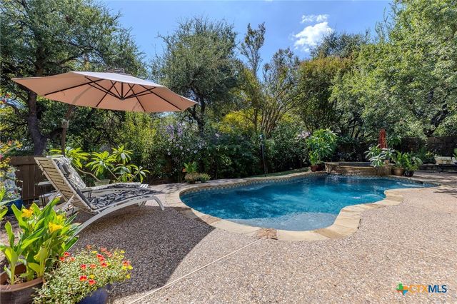 2041 Saint Andrews Drive, Round Rock, TX 78664
