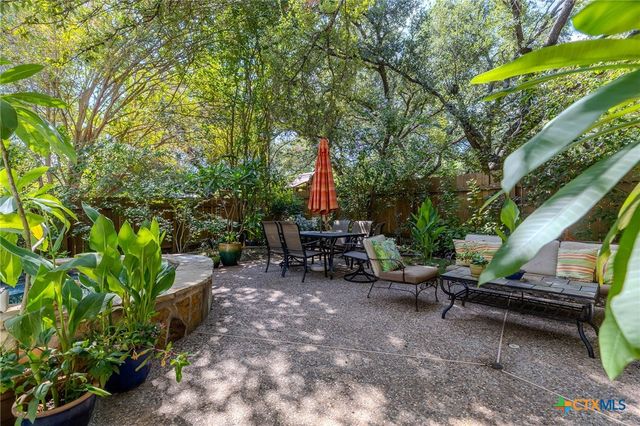2041 Saint Andrews Drive, Round Rock, TX 78664