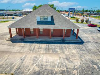 504 Tower Drive, Moore, OK 73160
