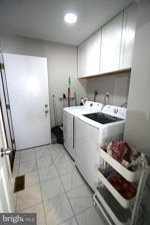 Image 16 of property listing at 13017 BROADMORE RD, Silver Spring, MD 20904