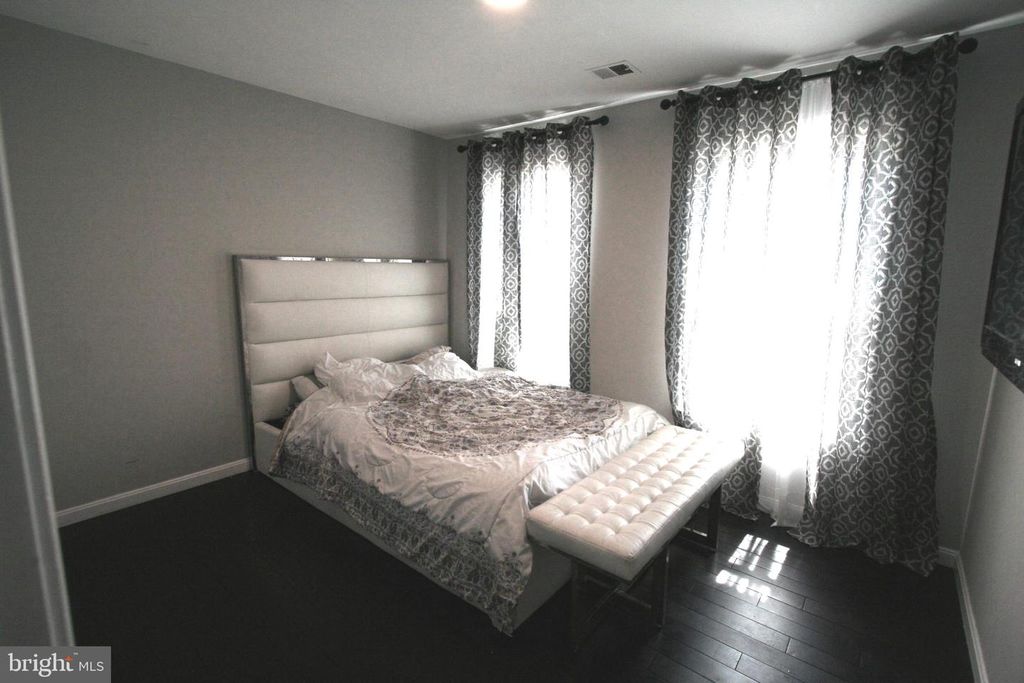 Image 18 of property listing at 13017 BROADMORE RD, Silver Spring, MD 20904