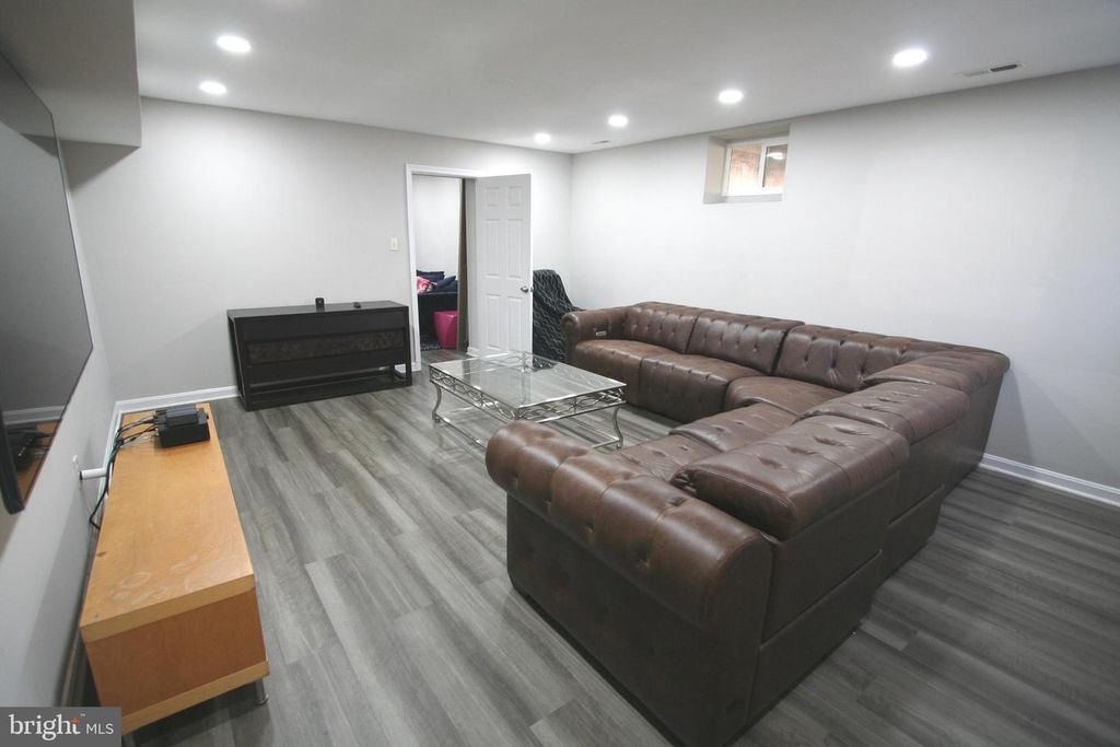 Image 52 of property listing at 13017 BROADMORE RD, Silver Spring, MD 20904