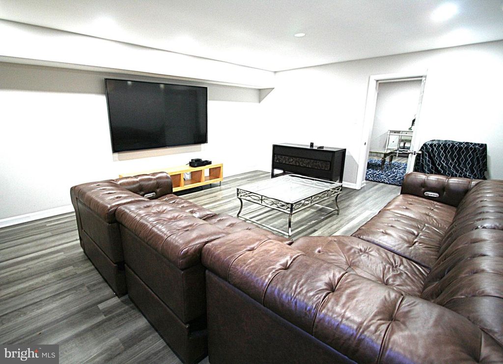 Image 53 of property listing at 13017 BROADMORE RD, Silver Spring, MD 20904