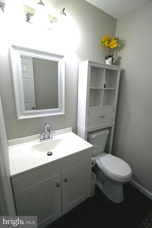 Image 6 of property listing at 13017 BROADMORE RD, Silver Spring, MD 20904