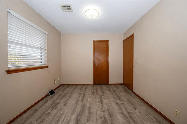 6820 S Klein Avenue, Oklahoma City, OK 73139