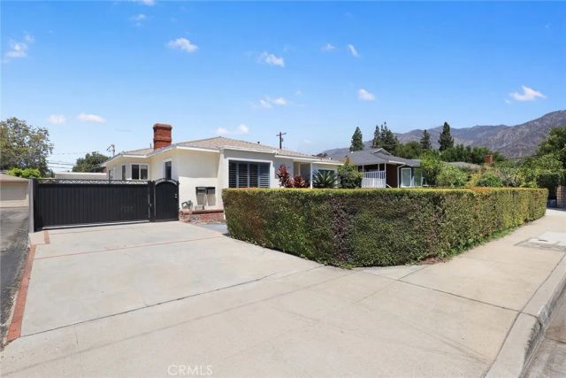 915 N Santa Anita Avenue, Arcadia, CA 91006