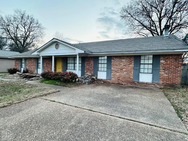 1217 Cherokee, Newport, AR 72112
