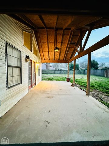 1217 Cherokee, Newport, AR 72112