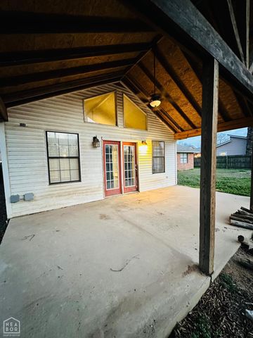 1217 Cherokee, Newport, AR 72112