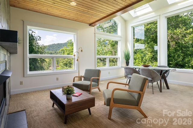33 Bridle Path Drive, Barnardsville, NC 28709