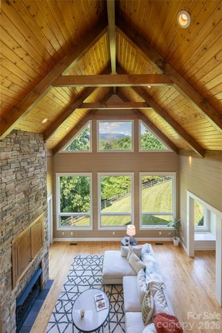33 Bridle Path Drive, Barnardsville, NC 28709