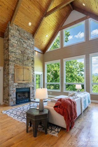33 Bridle Path Drive, Barnardsville, NC 28709