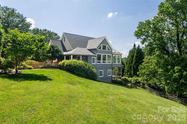33 Bridle Path Drive, Barnardsville, NC 28709