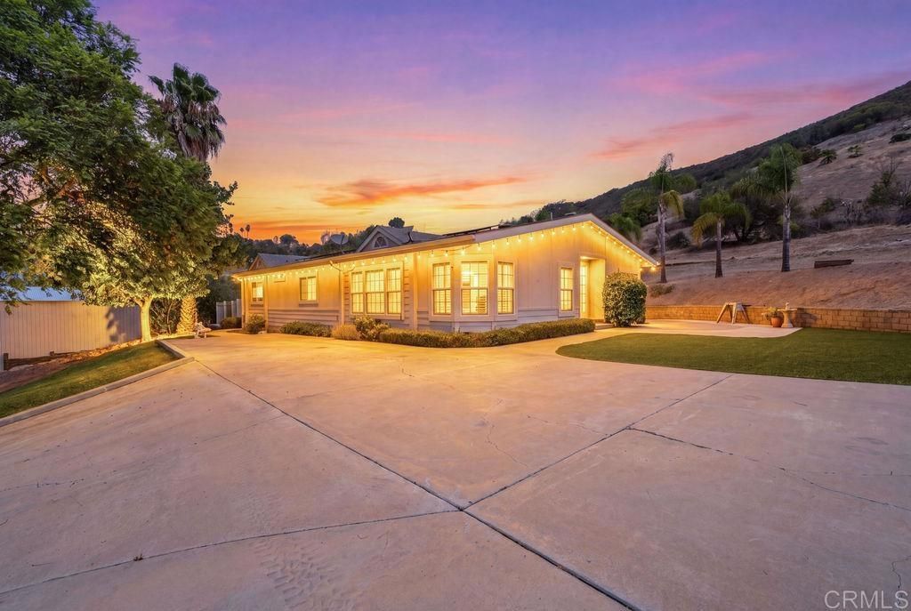 2051 Rainbow Glen Road, Fallbrook, CA 92028 — photo 2